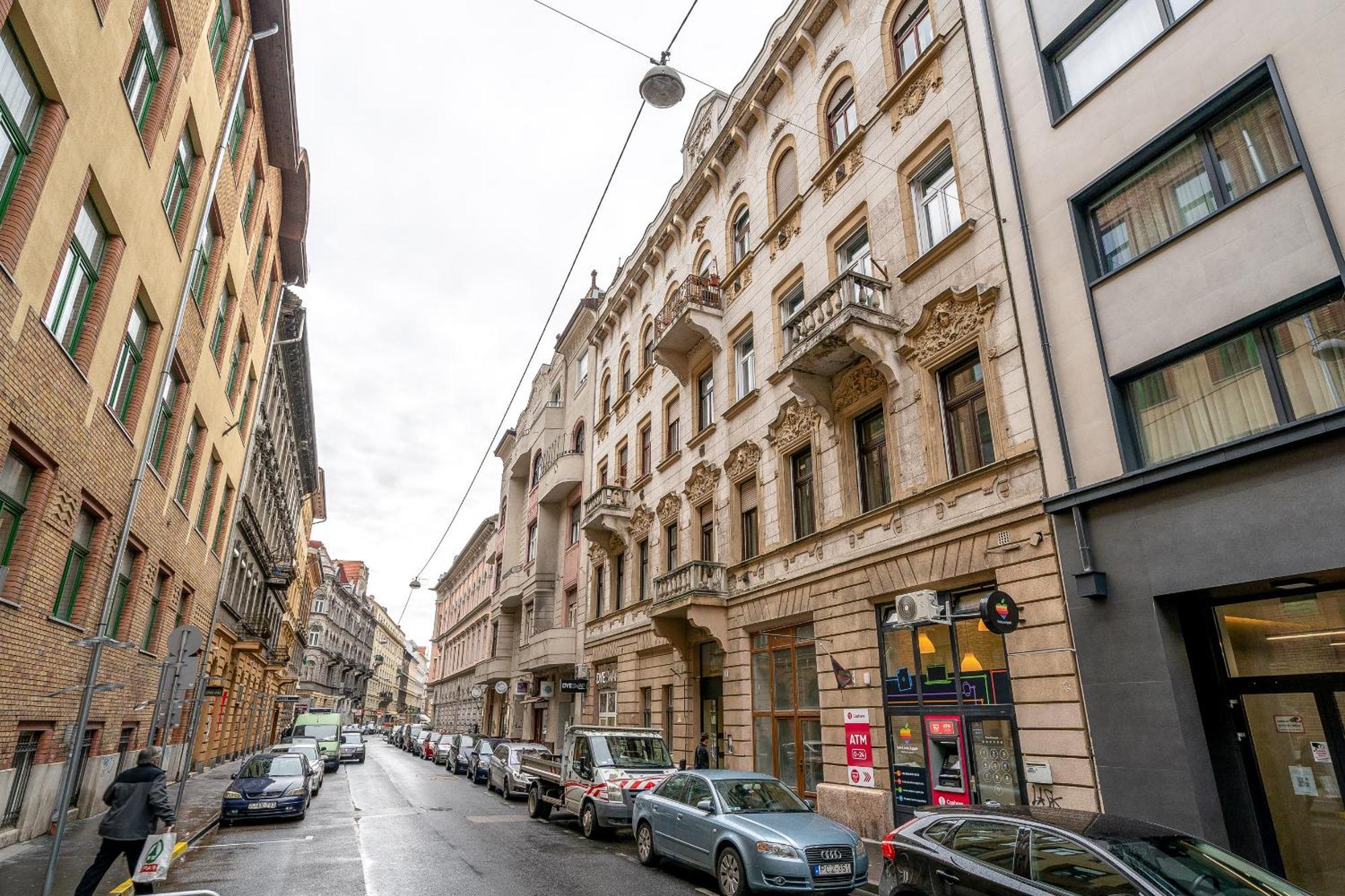 Budapest Magic Blue In Downtown 外观 照片