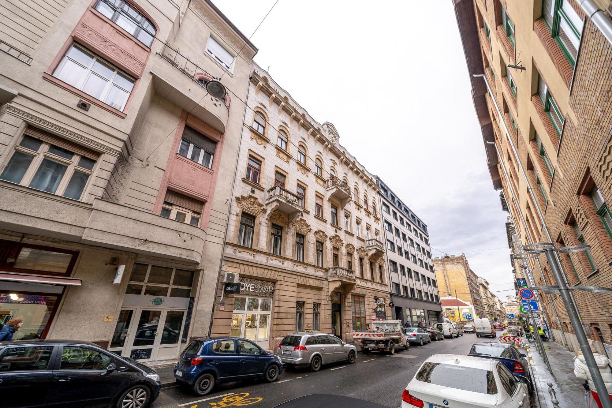 Budapest Magic Blue In Downtown 外观 照片